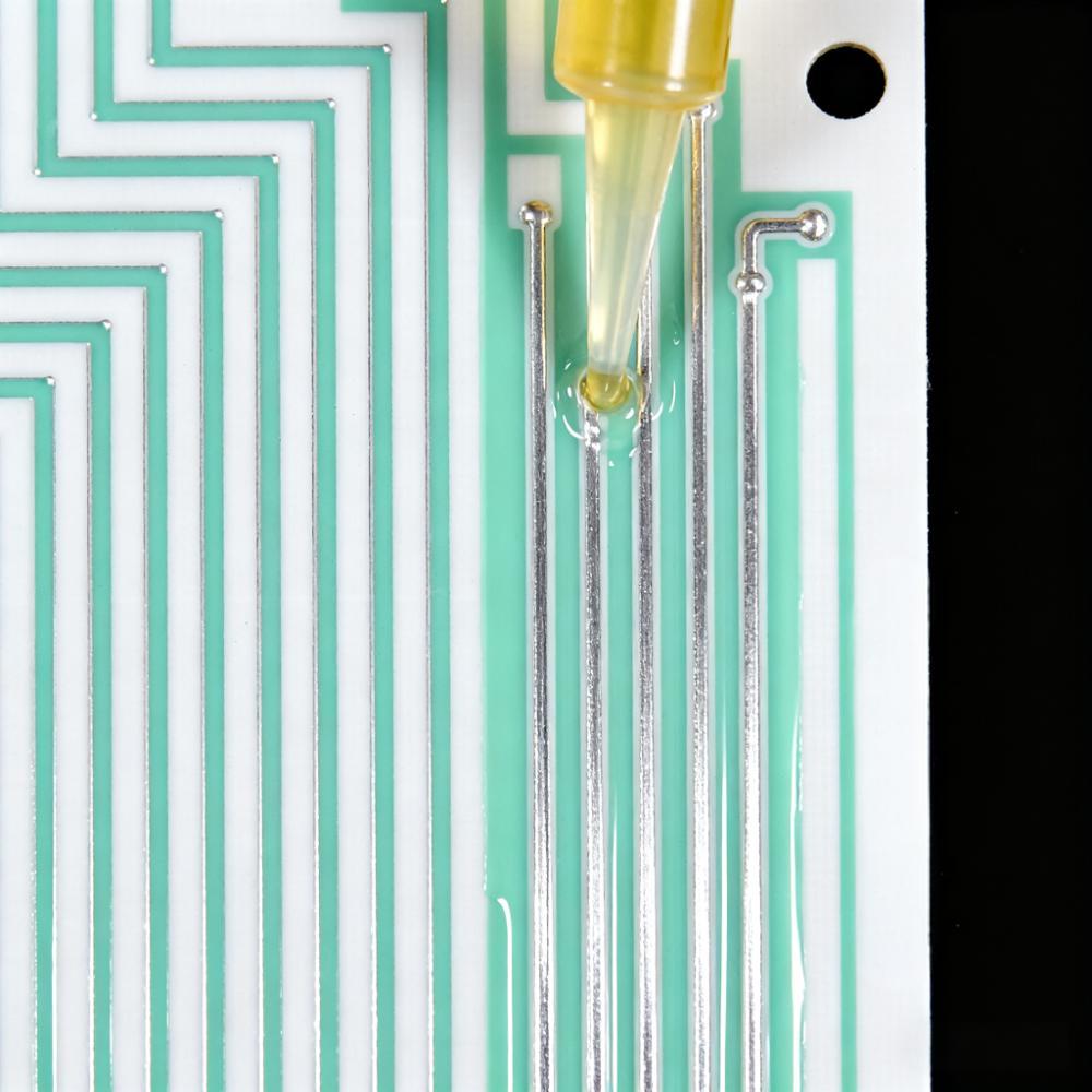 PTFE PCB专用蚀刻液线路加工微观特写,±0.008mm线宽精度无侧蚀 PTFE PCB专用蚀刻液线路加工微观特写,±0.008mm线宽精度无侧蚀
