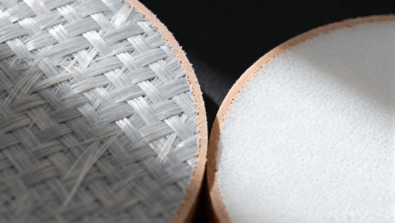 改性FR-4与PTFE光模块PCB基材微观对比 材料科学观察感